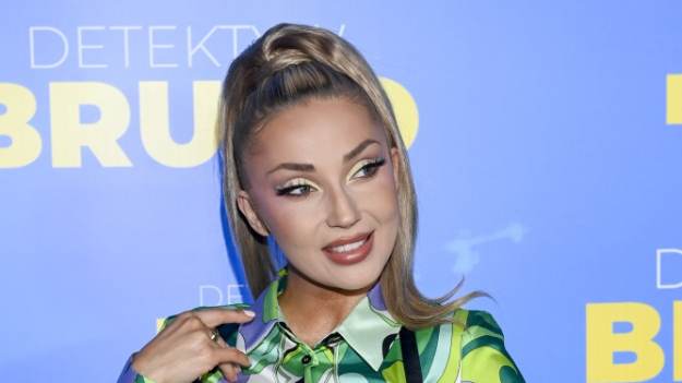 RMF Extra: Cleo pozuje tylko w mocno wyciętym body. Ależ ona ma ciało! Fani: "Petarda" [FOTO]