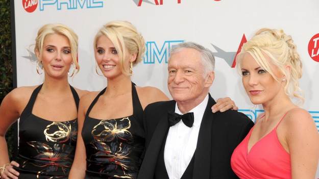 RMF Extra: Żona Hugh Hefnera przeszła gigantyczną metamorfozę. "Usunęłam wszystko, co sztuczne i pozbyłam się starych zdjęć". Crystal nie przypomina już "króliczka Playboya"!