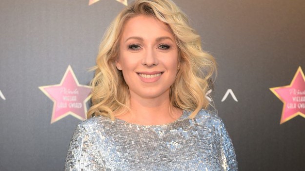 RMF Extra: Kasia Cerekwicka w niecodziennej metamorfozie. Gwiazda pokazała się jako staruszka