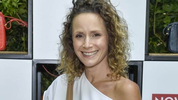 RMF Extra: Monika Mrozowska morsuje i wygrzewa się w saunie. Gwiazda "Rodziny zastępczej" w samym ręczniku! [FOTO]