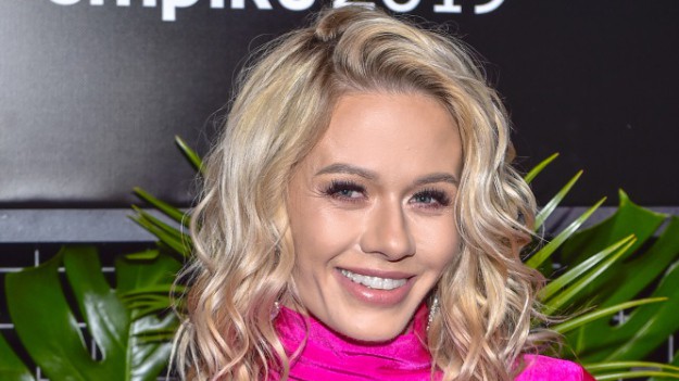 RMF Extra: Kasia Dziurska nago na plaży. Imponujące mięśnie robią wrażenie