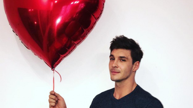 RMF Extra: Mikołaj Roznerski znalazł dziewczynę! To gwiazda "M jak miłość"!