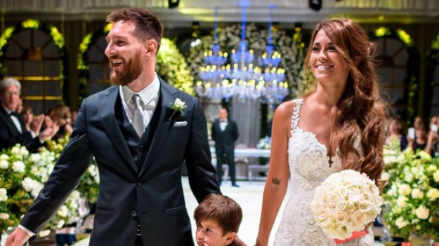 RMF Extra: Zmysłowy taniec Lionela Messiego i jego żony na weselu!