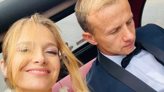 RMF Extra: Marta i Paweł z "Rolnik szuka żony" wzięli ślub! Tak wyglądały uroczystość kościelna i wesele [FOTO]