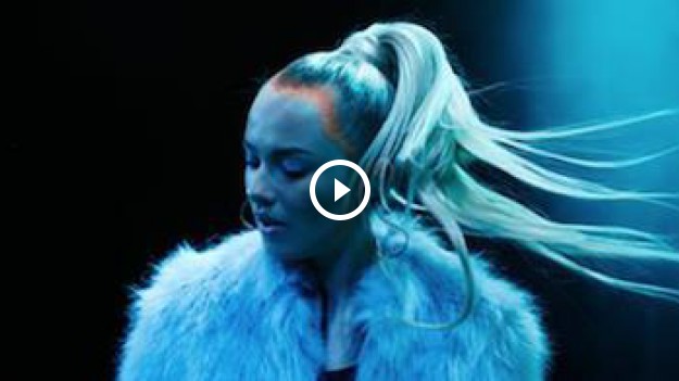 RMF Extra: Natalia Nykiel "ERROR". Zobacz najnowszy teledysk! 