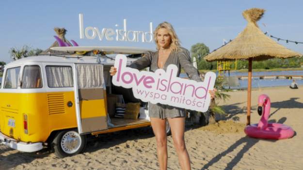 RMF Extra: "Love Island 6". Gorąco tuż przed startem nowego sezonu! Nowe zdjęcie pod lupą internautów. Uczestnicy znali się wcześniej? 