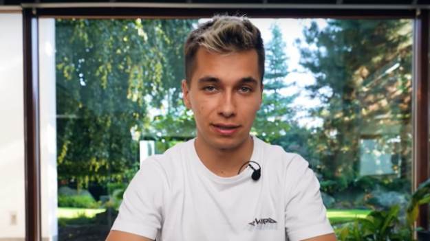 RMF Extra: Friz żegna się z widzami Ekipy. Karol Wiśniewski na jakiś czas znika z Internetu