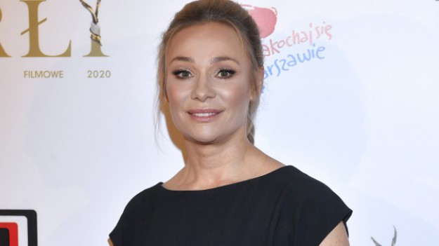 RMF Extra: Sonia Bohosiewicz w skąpym stroju opala się na tarasie. Tak aktorka spędza kwarantannę