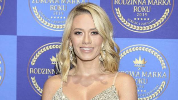 RMF Extra: Kasia Dziurska odsłoniła pośladki, wykonując szpagat. Fani: "Jaka figura" [FOTO]