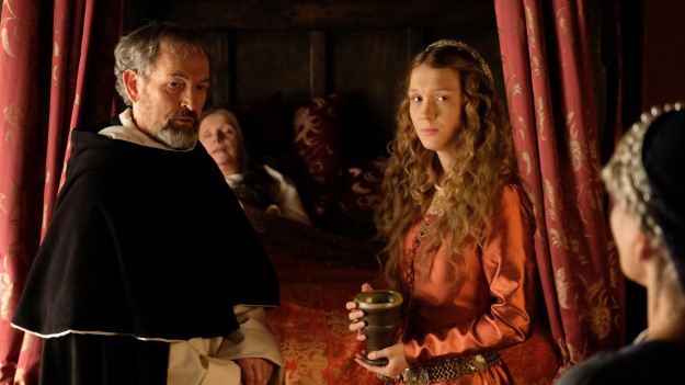 RMF Extra: Korona królów: jedna z dwórek intryguje przeciw Annie?