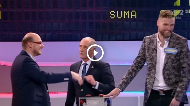 RMF Extra: Familiada: Pytanie o niebieski kwiat onieśmieliło uczestników! Zobacz, jak walczyli! [WIDEO]