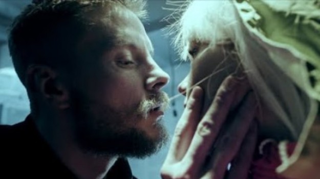 RMF Extra: Sebastian Fabijański wydał pierwszy singiel! Sprawdź "Nightcrawler" [WIDEO]