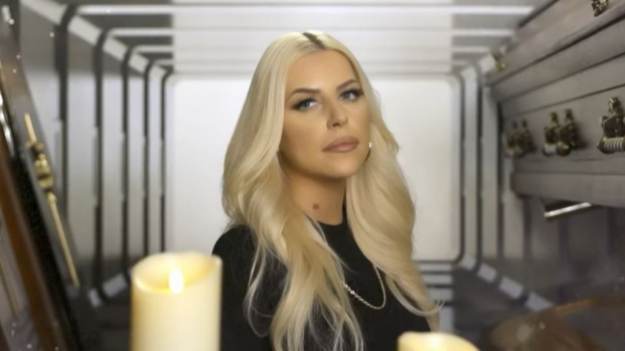 RMF Extra: Julia von Stein to nowa "Królowa życia". Kim jest uczestniczka show?