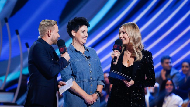 RMF Extra: "Big Brother": Iza zrujnowała budżet grupy. 1/3 pieniędzy wydała na papierosy. Ostra reakcja Łukasza