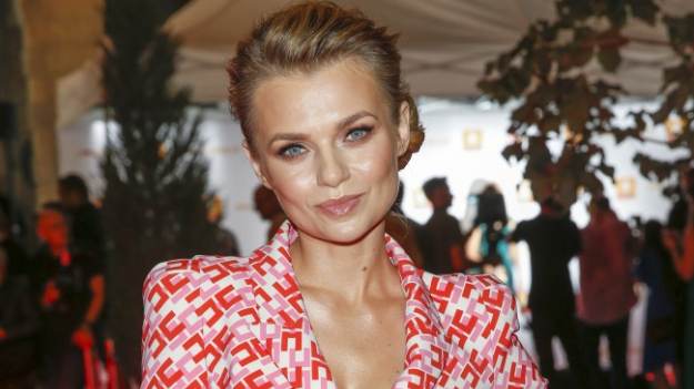 RMF Extra: Emilia Komarnicka-Klynstra prosto z pościeli. "Jakie macie patenty na niedospanie?" [ZDJĘCIA]