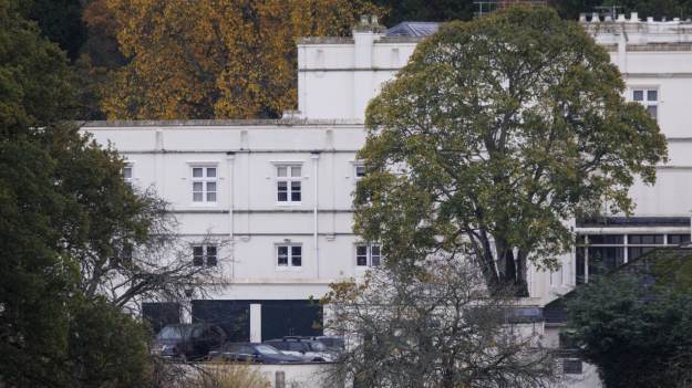 RMF Extra: Rodzina królewska mówi „dość”. Wyprowadzka pod osłoną nocy