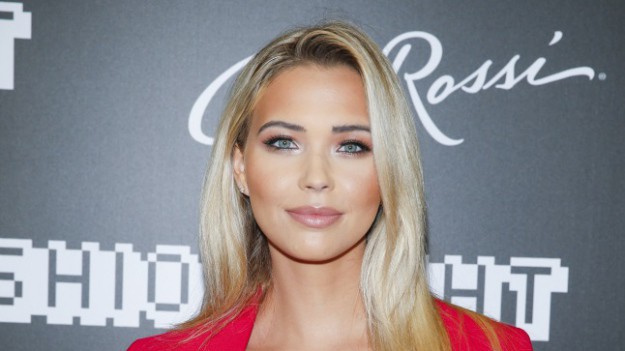 RMF Extra: Sandra Kubicka zniewala. Modelka zamieściła w sieci zmysłowe nagranie [WIDEO]