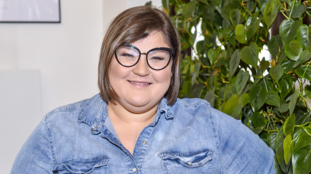 RMF Extra: Dominika Gwit wchodzi w świąteczny nastrój. Wygląda jak Pani Mikołajowa! [FOTO]