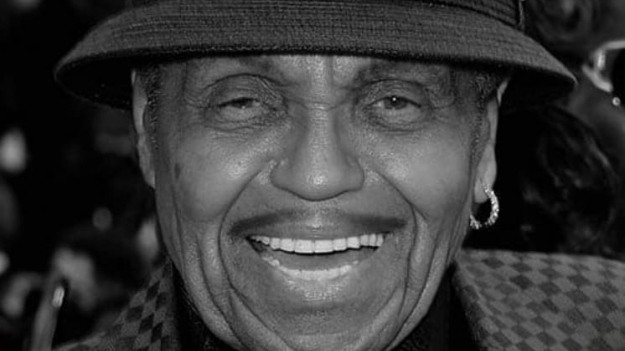 RMF Extra: Ojciec Michaela Jacksona nie żyje!