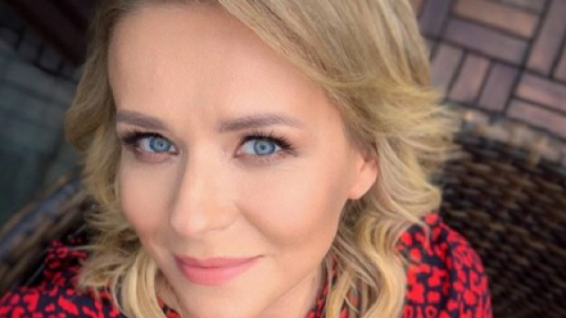 RMF Extra: Wakacyjna Aneta Zając pozuje topless. "Pani lato!" - komentują internauci