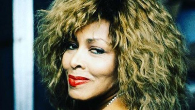 RMF Extra: Tina Turner: Piosenkarka pisze drugi tom autobiografii pt. "My Love Story"