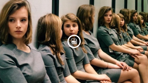 RMF Extra: Ile dziewczynek jest na zdjęciu? Kolejna zagadka podbija Internet!