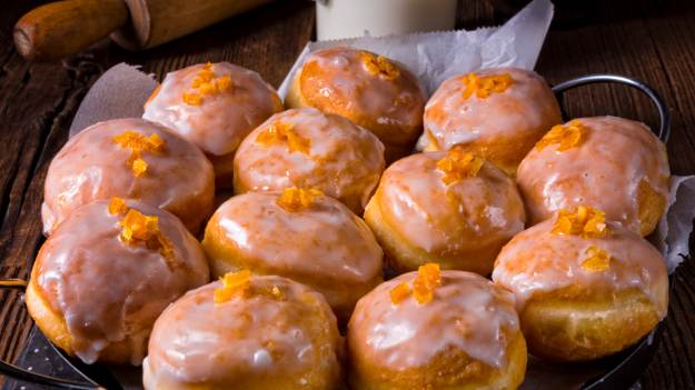 RMF Extra: Jak odświeżyć czerstwe pączki? Wystarczy 10 sekund i będą jak prosto z cukierni