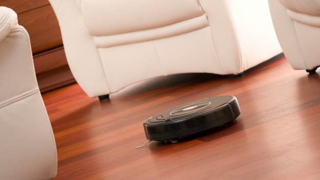 RMF Extra: Estoński wywiad twierdzi, że inteligentne odkurzacze nas szpiegują. Co takiego?!