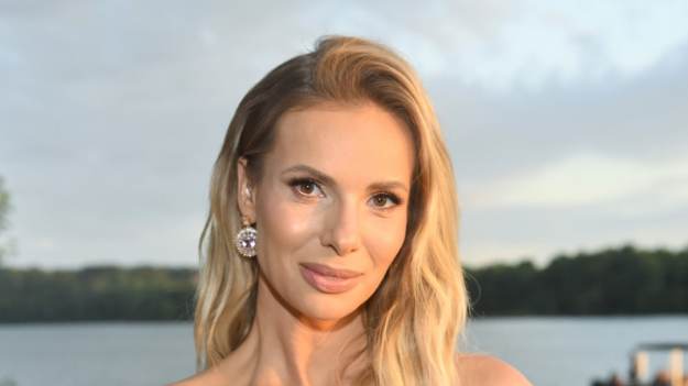 RMF Extra: Izabela Janachowska już tak nie wygląda. Przeszła dużą metamorfozę