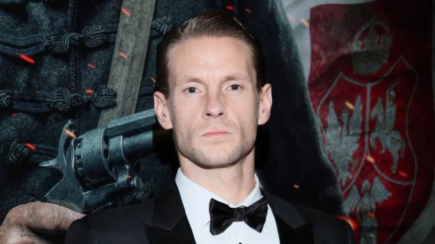 RMF Extra: Fabijański rapuje w singlu promującym "Powstańca 1863". Aktor zagrał w filmie główną rolę