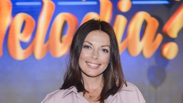 RMF Extra: Katarzyna Glinka w czerwonym bikini! Aktorka pochwaliła się gorącą pocztówką z Grecji [FOTO]