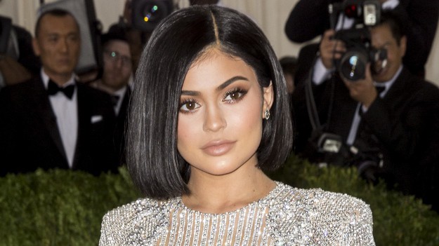 RMF Extra: Kylie Jenner kusi w drapieżnej odsłonie. Fani porównują ją do Shakiry