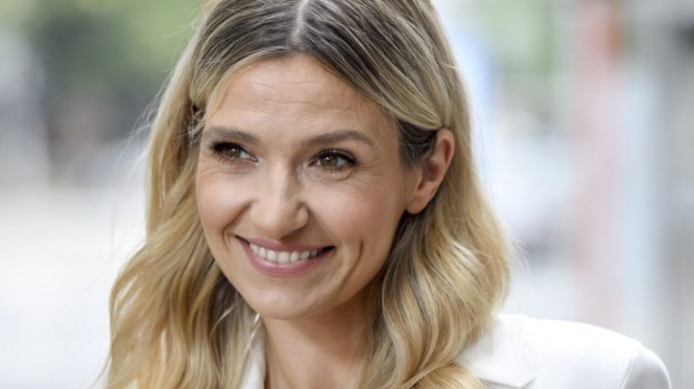 RMF Extra: Joanna Koroniewska w bikini na... Podhalu! Aktorka zrzuciła ubranie w górach [ZDJĘCIA]