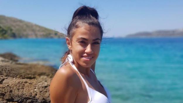 RMF Extra: Maja Hyży na odważnym zdjęciu w bikini. "Mam blizny i nieidealny brzuszek, ale czuję się piękna"