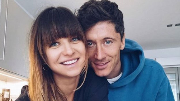 RMF Extra: Anna Lewandowska kusi długimi nogami i opowiada o randce z mężem. Nie tak to sobie wyobrażała! 