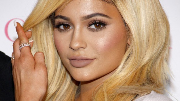 RMF Extra: Kylie Jenner pokazała za dużo?! Celebrytka w prześwitującym stroju kąpielowym 