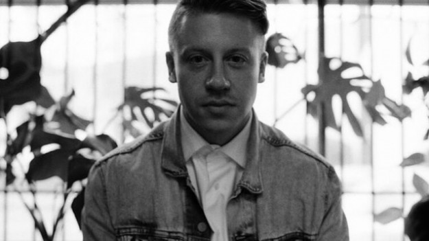 RMF Extra: Macklemore miał wypadek samochodowy. Spowodował go pijany kierowca