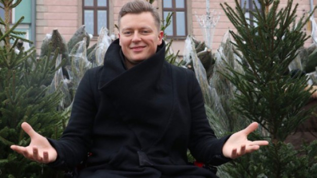RMF Extra: Rafał Brzozowski: Jaką choinkę wylosuje dla ciebie? Sprawdź, już 16 grudnia w Szczecinie