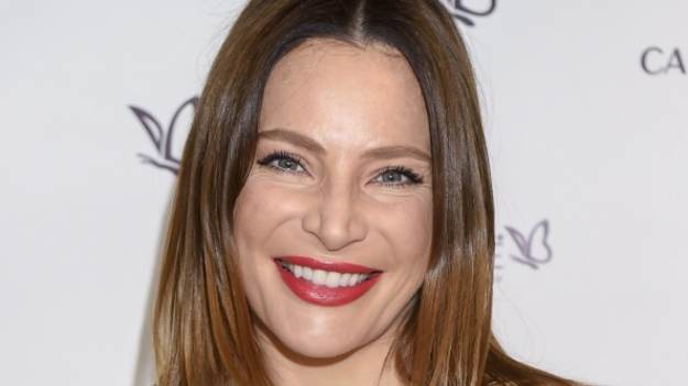 RMF Extra: Anna Dereszowska na wyjątkowym nagraniu. Aktorka zapozowała w sukni ślubnej [WIDEO]