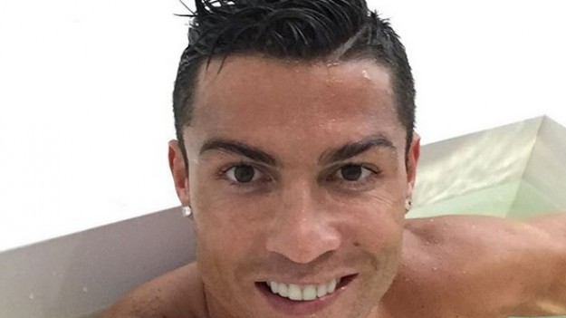 RMF Extra: Ronaldo lata 4 razy w tygodniu do Afryki!  