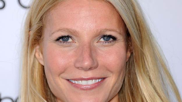 RMF Extra: Gwyneth Paltrow pokazała córkę i mamę. Apple ma już 19 lat i jest kopią matki! [FOTO]