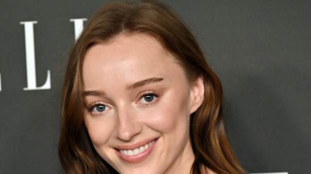 RMF Extra: Najpierw książę Hastings, teraz Daphne Bridgerton. Aktorka potwierdziła, że odeszła z serialu