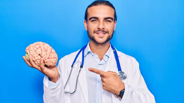 RMF Extra: Ta witamina pomaga na pamięć. Wspiera pracę mózgu i poprawia koncentrację