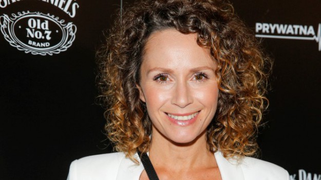 RMF Extra: Monika Mrozowska eksponuje ciążowy brzuch w koronkowej bieliźnie. Do sieci trafiło odważne zdjęcie 