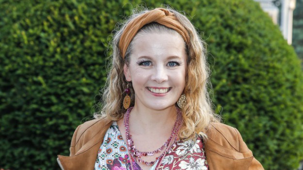 RMF Extra: Anna Powierza "przyłapana" podczas kąpieli w basenie. W komentarzach porównania do gwiazdy "Słonecznego patrolu"! [ZDJĘCIA]