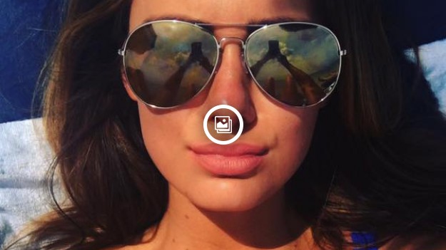 RMF Extra: Dziewczyna Arka Milika relaksuje się na plaży w Marsylii! Zobacz zdjęcia w bikini