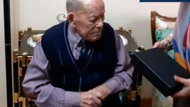 RMF Extra: Najstarszy mężczyzna świata "kilkukrotnie oszukał śmierć". Ile teraz ma lat?