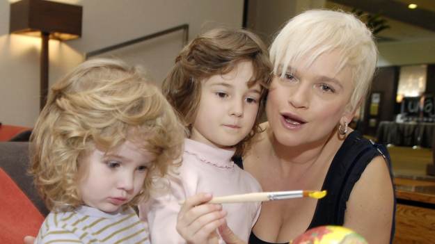 RMF Extra: Jak dziś wygląda życie dzieci Katarzyny Figury? Co robią Aleksander, Koko i Kaszmir? 