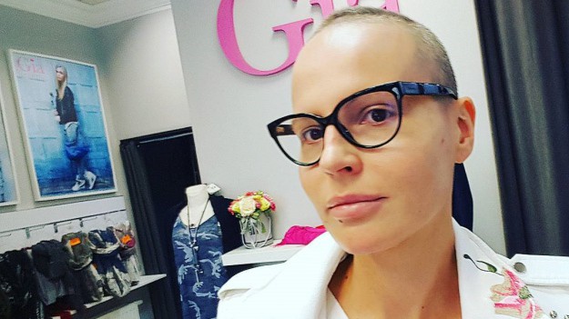 RMF Extra: Czy klientki pomogą jej w walce z rakiem? Niespotykana prośba o pomoc.