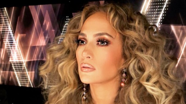 RMF Extra: Jennifer Lopez twarzą polskiej marki kosmetyków! Będzie miała swoją kolekcję
